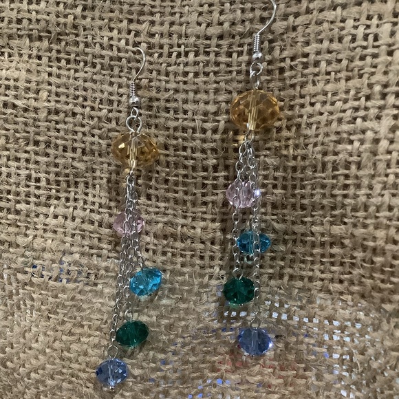 Multicolored faceted glass bead earrings - Picture 5 of 5